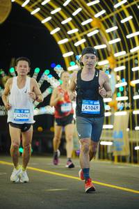 BIB: 42096, 41049
                            <button type="button" onclick="openModal(22811925)" class="btn btn-primary btn-sm float-right btn-popup" data-toggle="modal" data-target=".modal-high-quality">
                        <i class="fas fa-shopping-cart"></i> Add to Cart
                    </button>
                                            <button type="button" onclick="isThisMe(22811925, true)" class="btn btn-success btn-sm float-right btn-popup btn-isme hidden" data-toggle="tooltip" data-placement="bottom" title="นี่คือรูปของคุณใช่ไหม คลิกที่นี่เพื่อเอาเข้าอัลบั้ม">
                        <i class="fas fa-plus"></i> Add to album
                    </button>
                    <button type="button" onclick="isThisMe(22811925, false)" class="btn btn-warning btn-sm float-right btn-popup btn-isnotme hidden">
                        <i class="fas fa-ban"></i> Remove from album
                    </button>